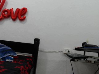 Live sex webcam photo for natalia-star #182352078