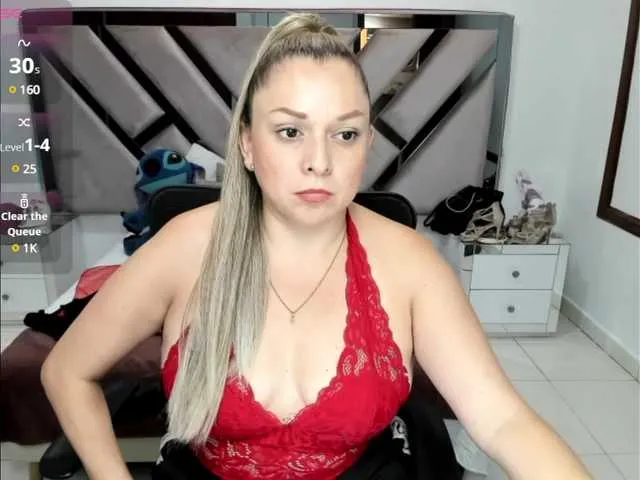 Live sex webcam photo for natalia5560 #290897415