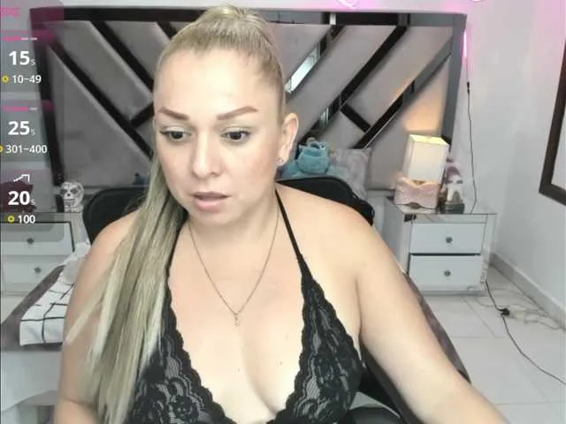 Live sex webcam photo for natalia5560 #290979131