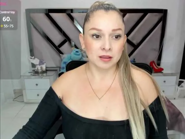 Live sex webcam photo for natalia5560 #291231332