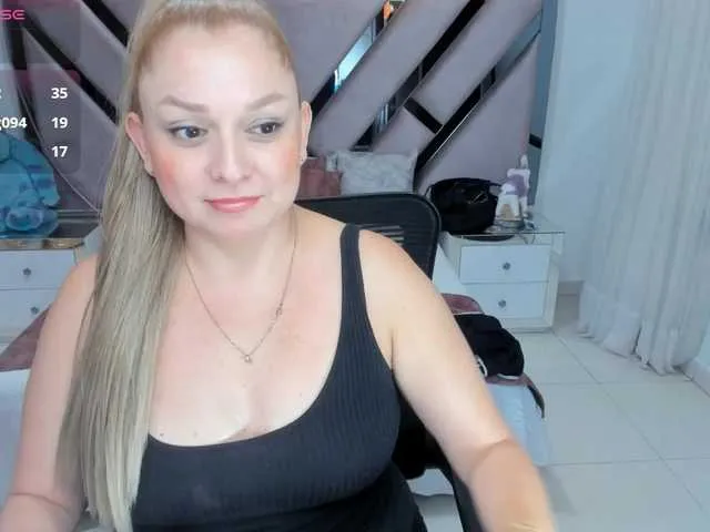 Live sex webcam photo for natalia5560 #291326579