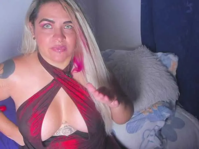 Live sex webcam photo for natasha-rodriguez1 #294029558