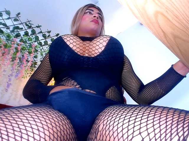 Live sex webcam photo for natashabigcock #291572440