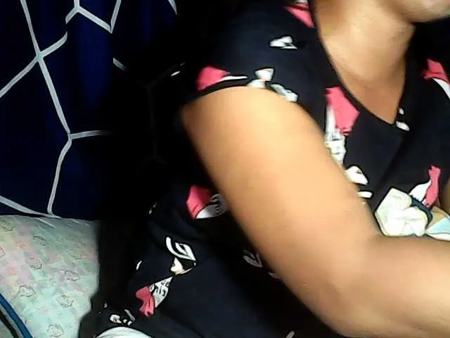 Live sex webcam photo for naturalBHEA39 #275549873