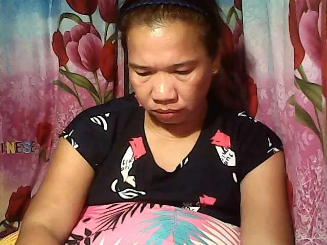 Live sex webcam photo for naturalBHEA39 #276479740