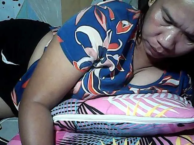 Live sex webcam photo for naturalBHEA39 #276612142