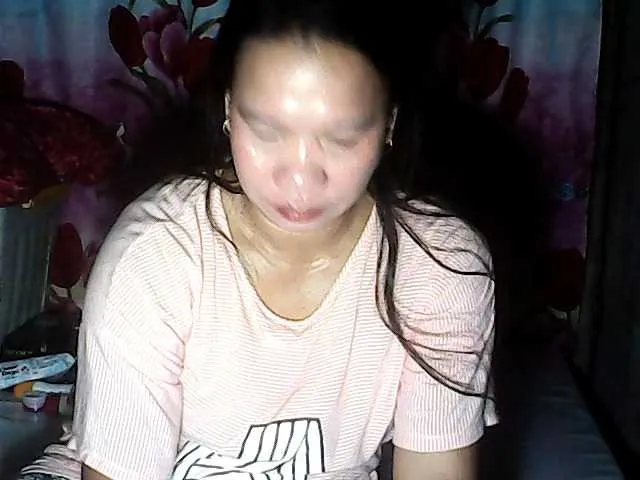 Live sex webcam photo for naturalBHEA39 #278072579