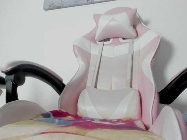 Live sex webcam photo for naturesquirts #274016406