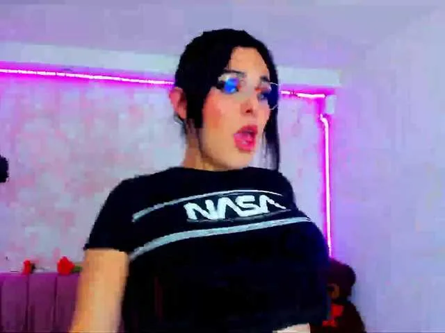 Live sex webcam photo for naty-pink #274435743