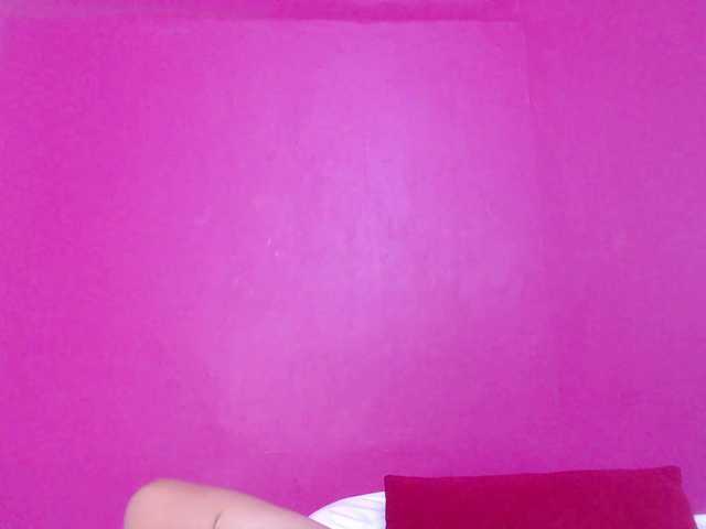 Live sex webcam photo for naughty-cumeater #276377695