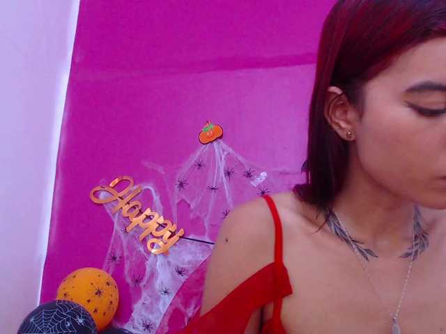 Live sex webcam photo for naughty-cumeater #276516393