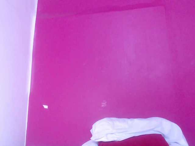 Live sex webcam photo for naughty-cumeater #276753508