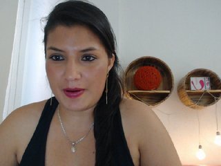 Live sex webcam photo for naughty-girl #196633081