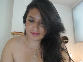 Live sex webcam photo for naughty-girl #196655104