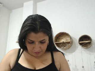 Live sex webcam photo for naughty-girl #198920860