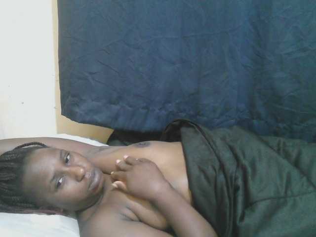 Live sex webcam photo for naughty-slender #291882357