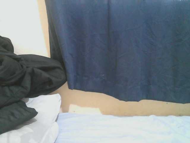 Live sex webcam photo for naughty-slender #291905640