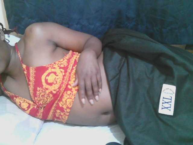 Live sex webcam photo for naughty-slender #291949243