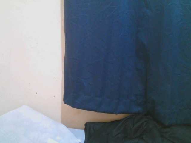 Live sex webcam photo for naughty-slender #292014460