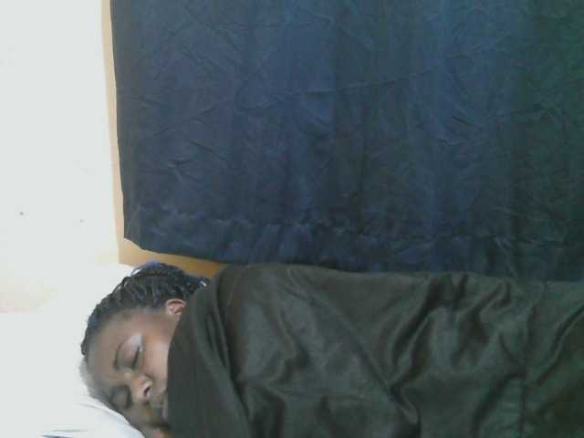 Live sex webcam photo for naughty-slender #292050145