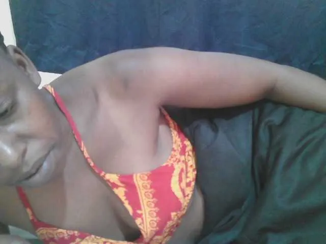 Live sex webcam photo for naughty-slender #292368513