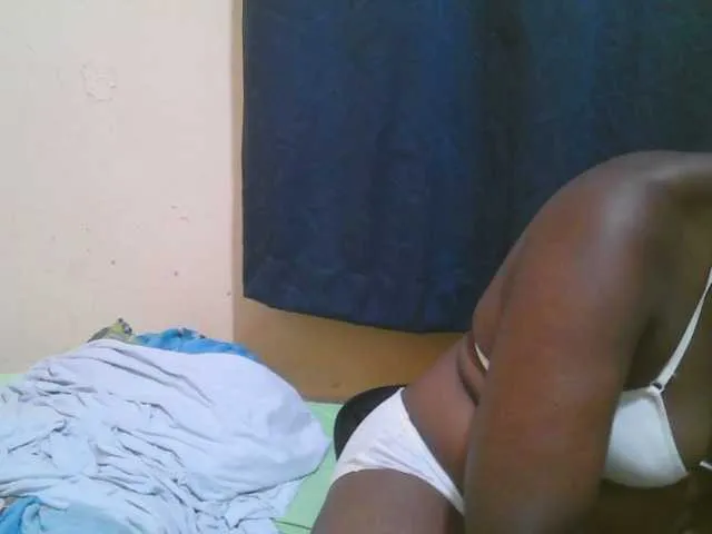 Live sex webcam photo for naughty-slender #293194823