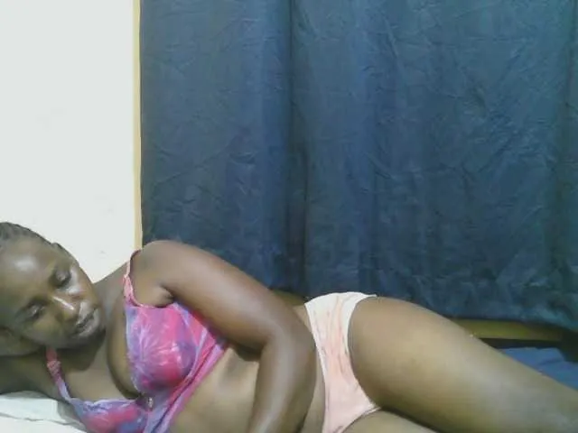Live sex webcam photo for naughty-slender #293387402