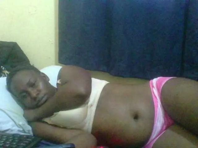 Live sex webcam photo for naughty-slender #293562183