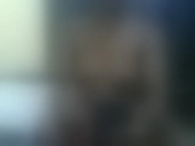 Live sex webcam photo for naughty-slender #293574914