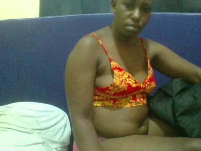 Live sex webcam photo for naughty-slender #293604926