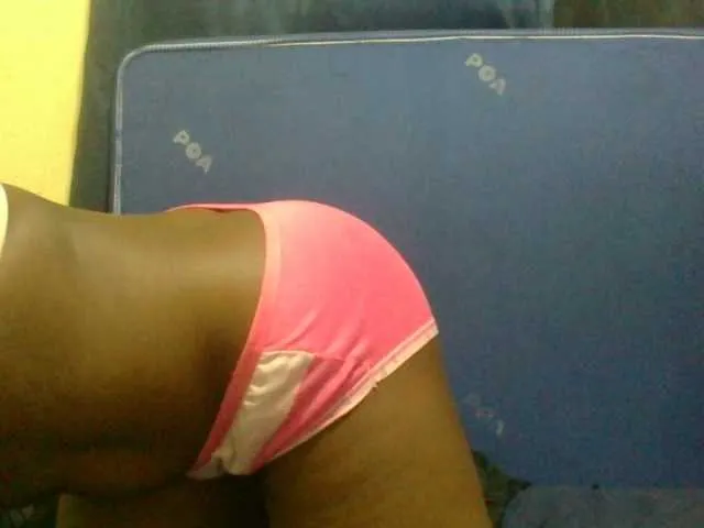 Live sex webcam photo for naughty-slender #293735740