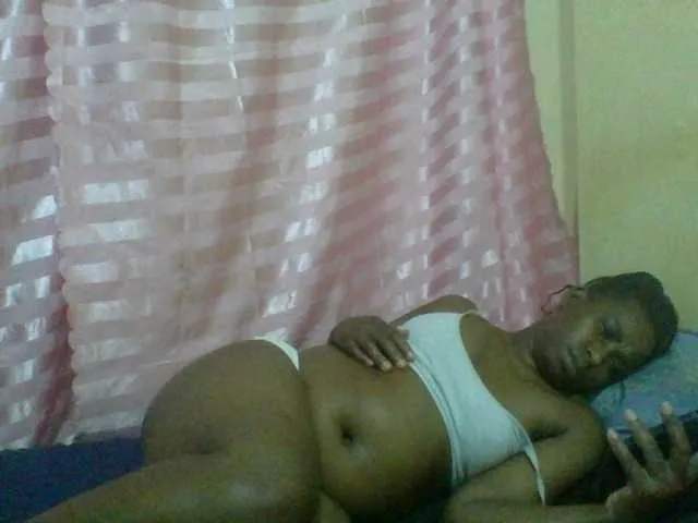 Live sex webcam photo for naughty-slender #293811388