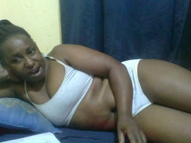Live sex webcam photo for naughty-slender #293814027
