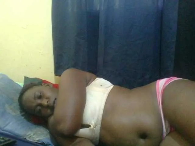 Live sex webcam photo for naughty-slender #293881270