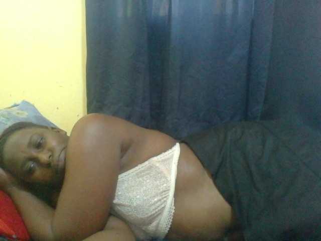 Live sex webcam photo for naughty-slender #293909177
