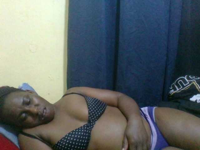 Live sex webcam photo for naughty-slender #293920821