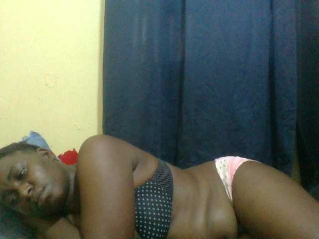 Live sex webcam photo for naughty-slender #293923793