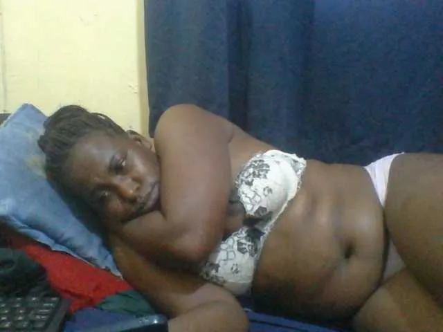 Live sex webcam photo for naughty-slender #294002172