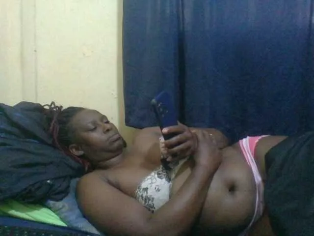 Live sex webcam photo for naughty-slender #294011193