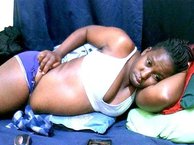 Live sex webcam photo for naughty-slender #294040782