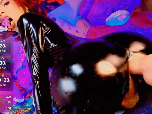 Live sex webcam photo for naughty-ts #292055042