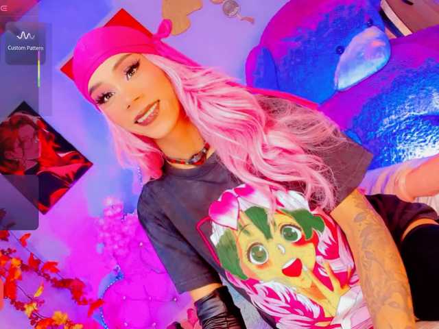 Live sex webcam photo for naughty-ts #292119357