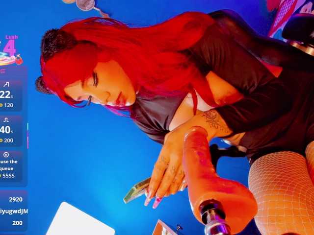 Live sex webcam photo for naughty-ts #292394458