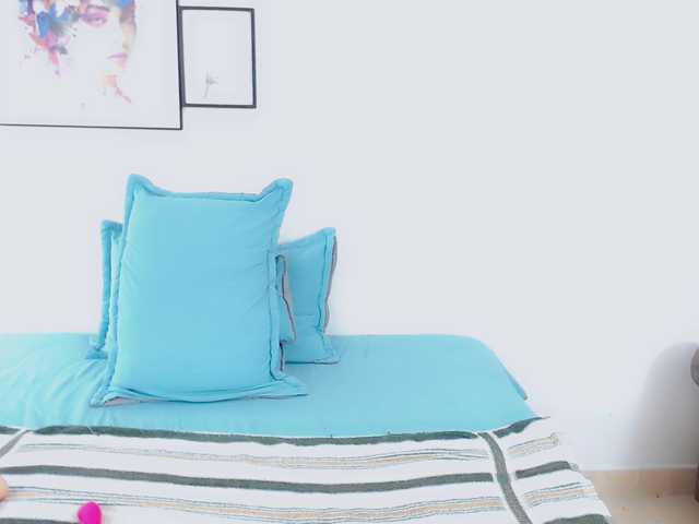 Live sex webcam photo for naughtycurvyx #272453506