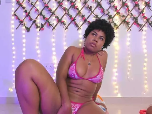 Live sex webcam photo for naughtyebonyy #293314456