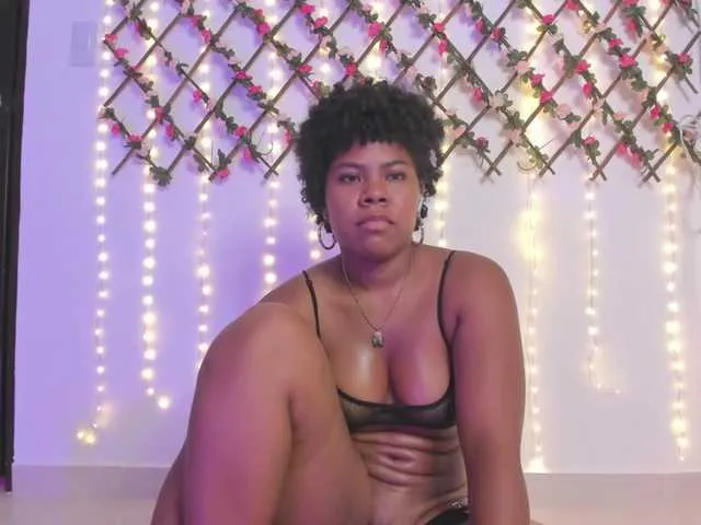 Live sex webcam photo for naughtyebonyy #293454321