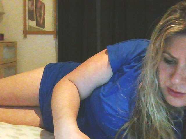 Live sex webcam photo for naughtysoph12 #276587326