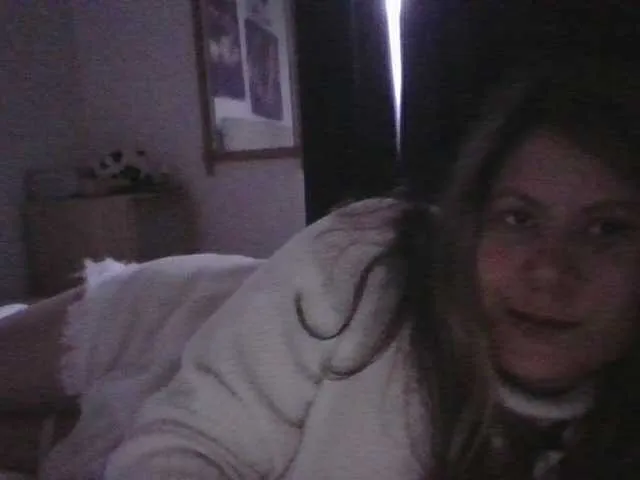 Live sex webcam photo for naughtysoph12 #290766013