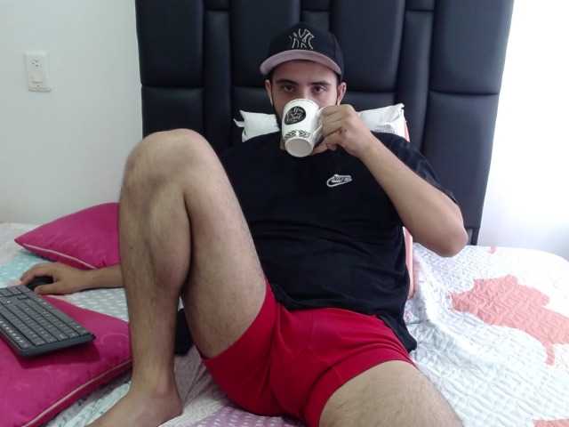 Live sex webcam photo for nebiros-black #275491297