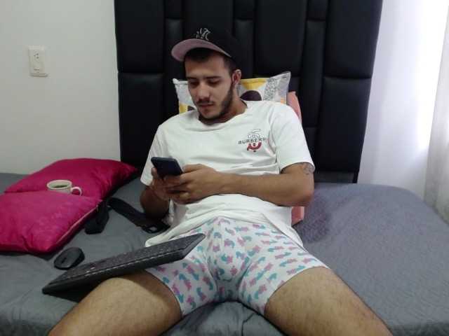 Live sex webcam photo for nebiros-black #275499005